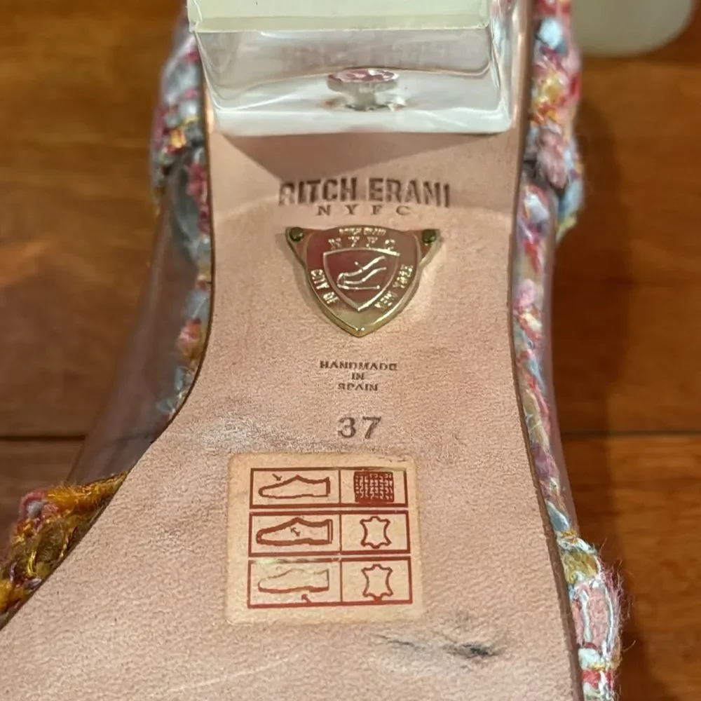 NWOT Ritch Erani NYFC Tweed Tweed‎ Pattern D'Orsay Pumps Women's Size 37